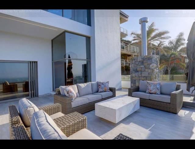 4 BEDROOM HOUSE FOR SALE IN MOSSEL BAY CENTRAL